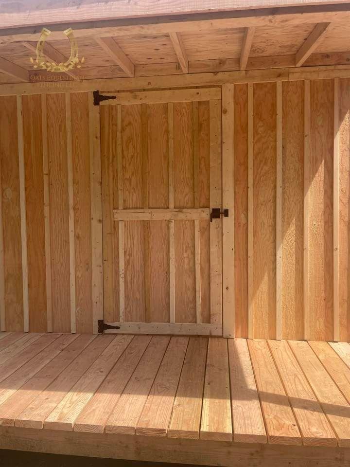 Custom build by Oats Equestrian Fencing